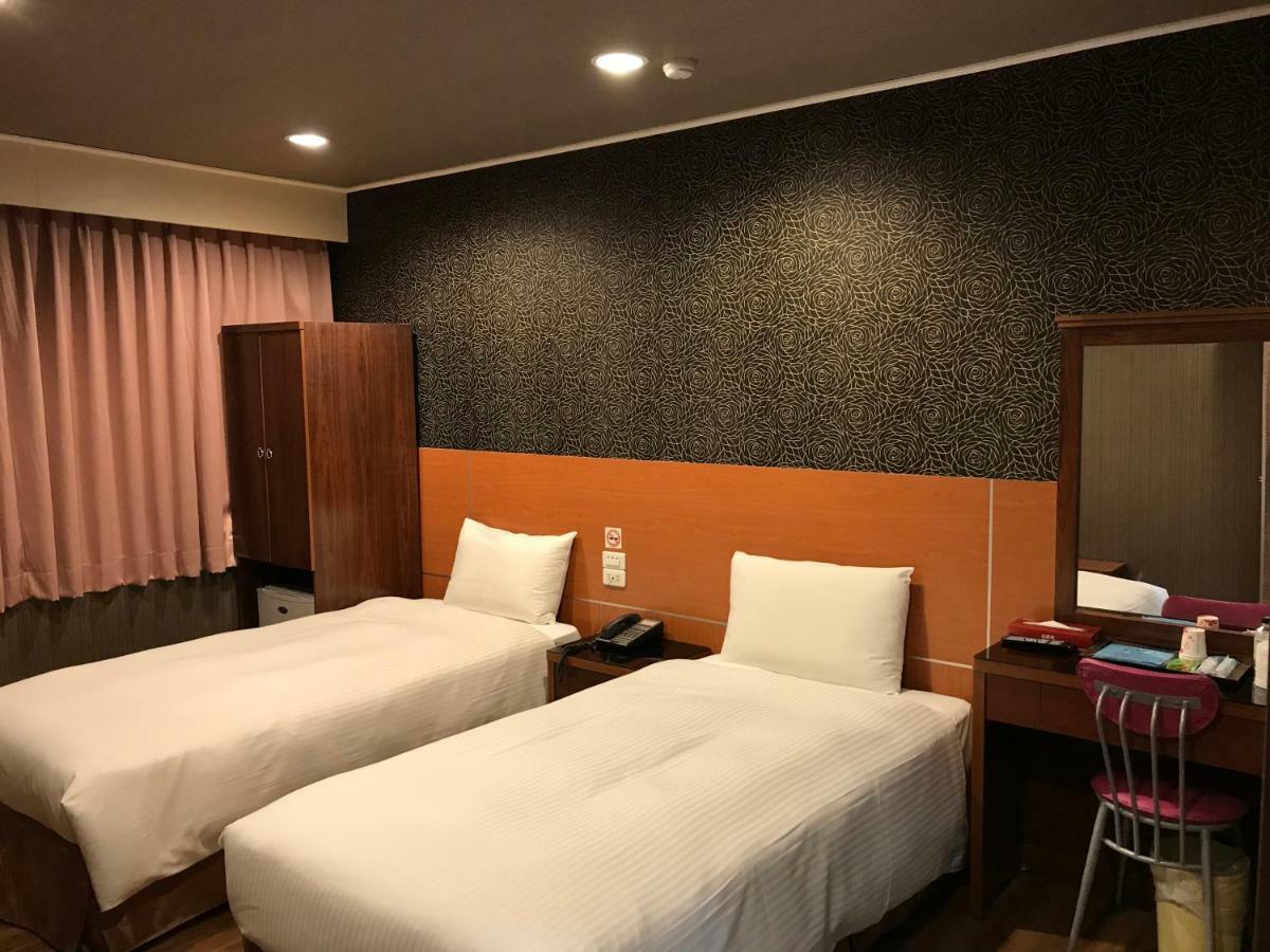 Long Siang Hotel Гаосюн Екстер'єр фото